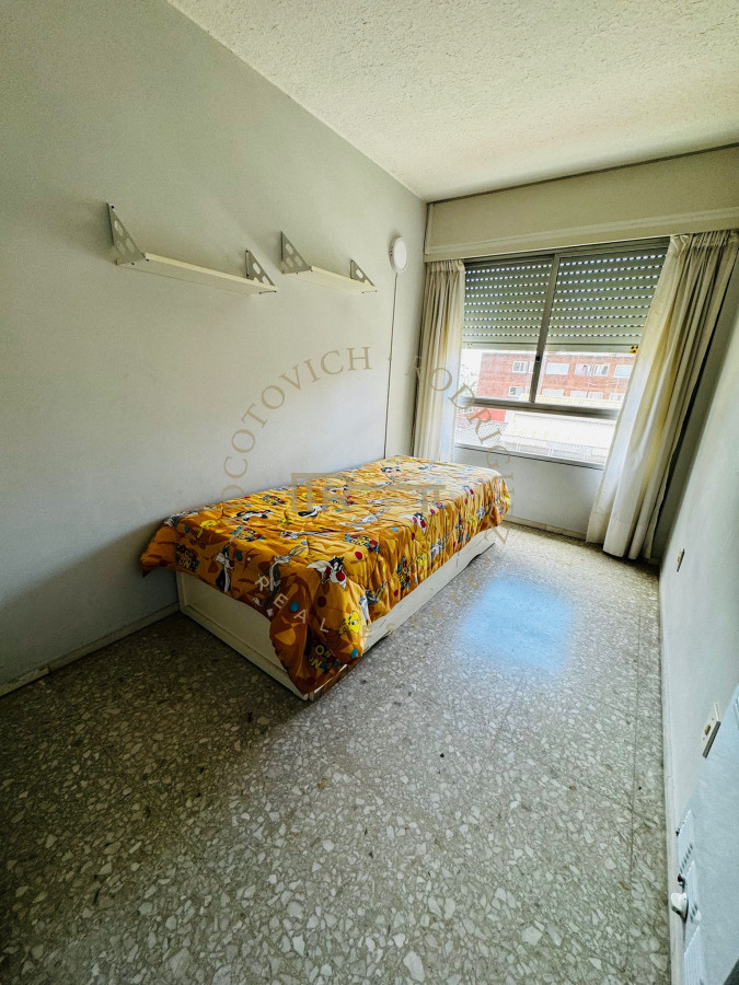 Apartamento ID.2453 - Apartamento en venta Punta del Este.