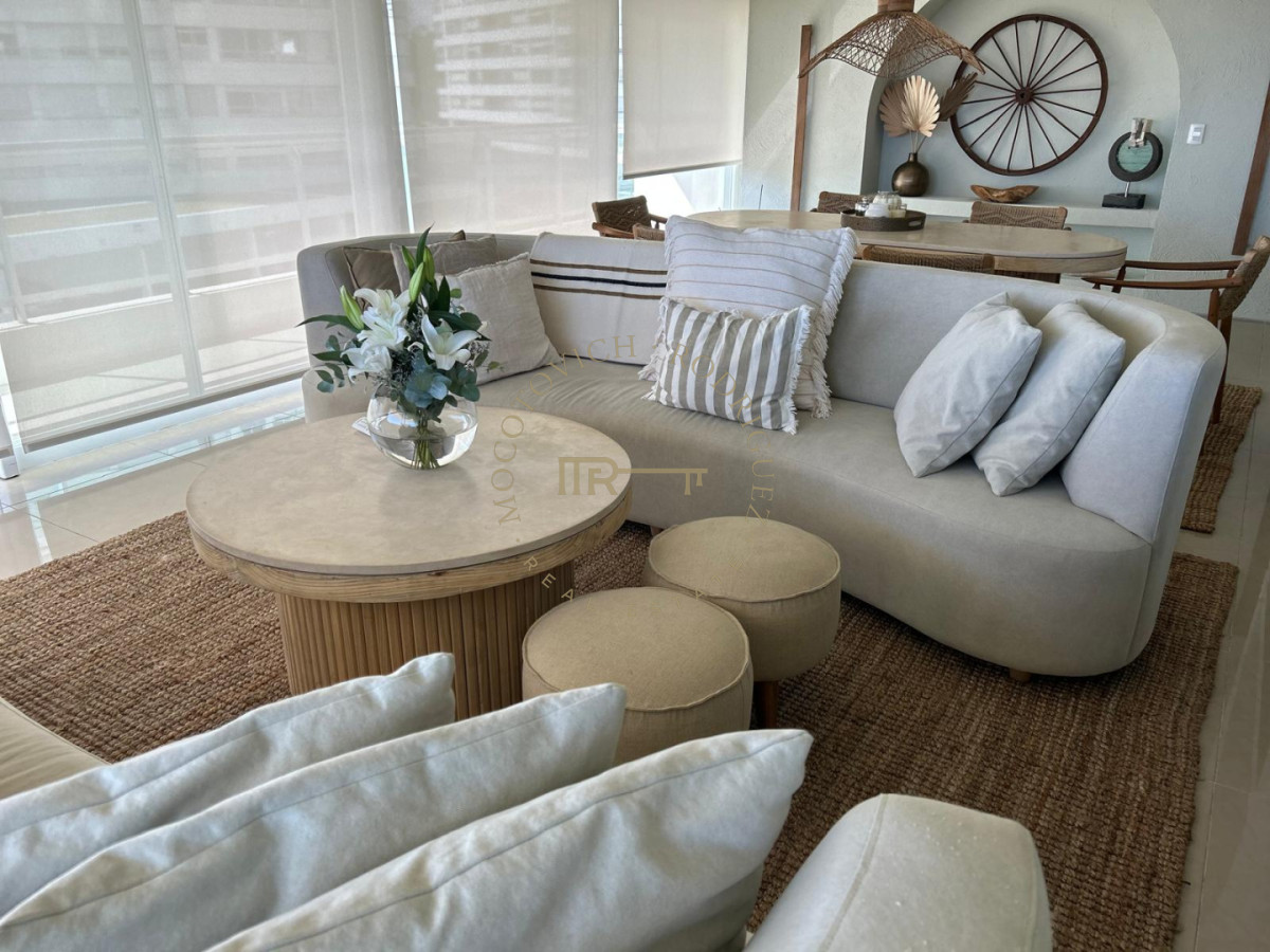 Apartamento ID.2403 - Aquarela 3 dormitorios y dep. de servicio en alquiler temporal 2026 Punta del Este.-
