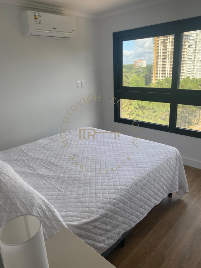 Apartamento ID.3333 - Alquiler anual de apartamento de 1 dormitorio. Punta del Este. 