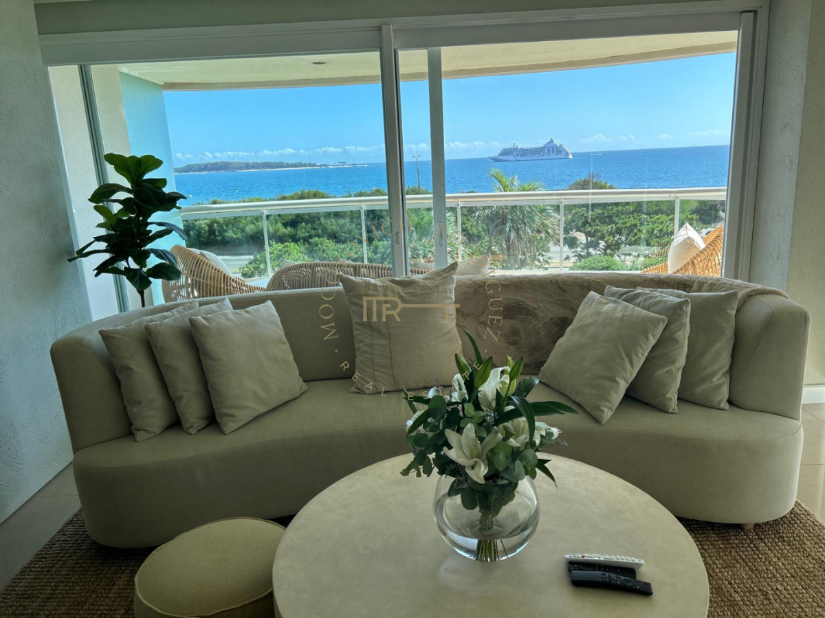 Apartamento ID.2403 - Aquarela 3 dormitorios y dep. de servicio en alquiler temporal 2026 Punta del Este.-