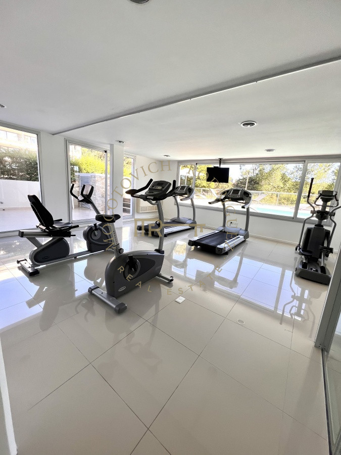 Apartamento ID.57 - Emerald apartamento en venta - 3 dormitorios + den- piscina  - Mansa Penthouse Punta del Este