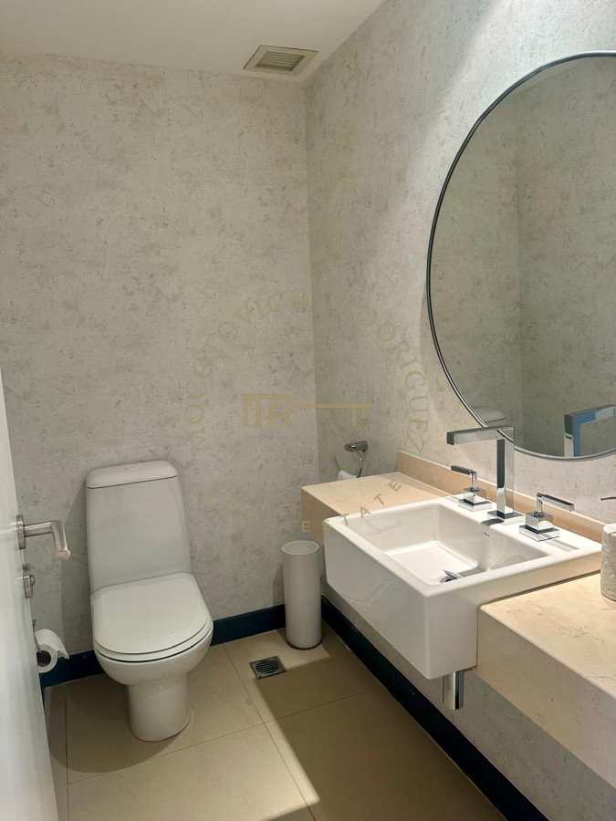Apartamento ID.3088 - Alquiler 4 dormitorios con amenities. Punta del Este. 