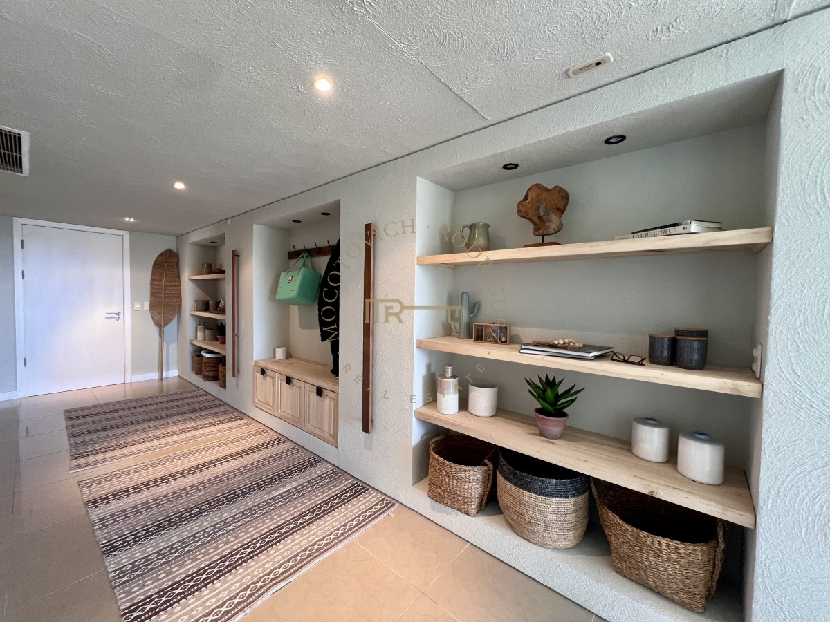 Apartamento ID.2403 - Aquarela 3 dormitorios y dep. de servicio en alquiler temporal 2026 Punta del Este.-