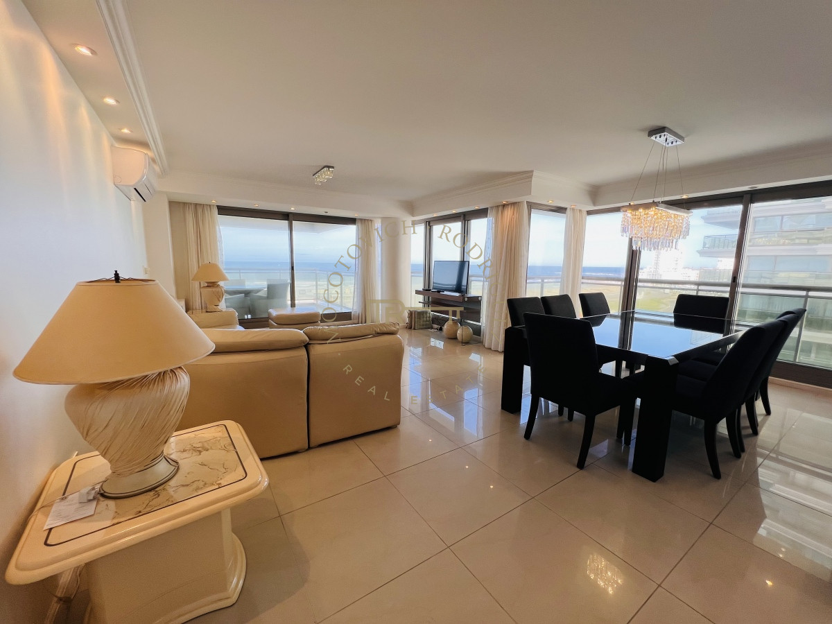 Apartamento ID.171 - Apartamento venta y alquiler anual 3 dormitorios más dependencia - Playa Brava