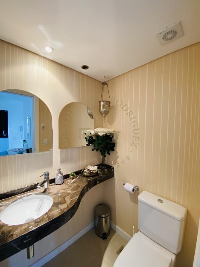 Apartamento ID.2255 - Casino Tower tres dormitorios en alquiler de verano 2024. 