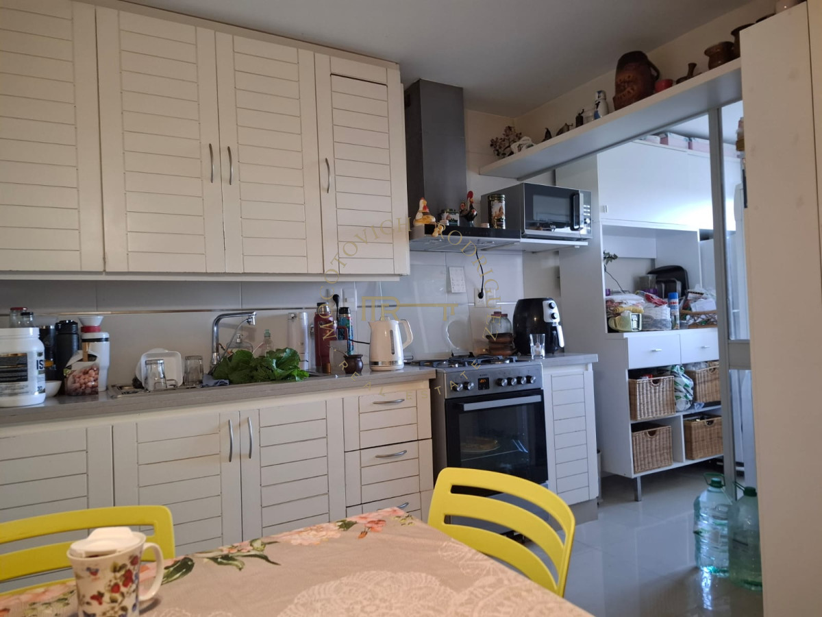 Apartamento ID.3614 - Alquiler de Apartamento de 4 dormitorios en Roosevelt