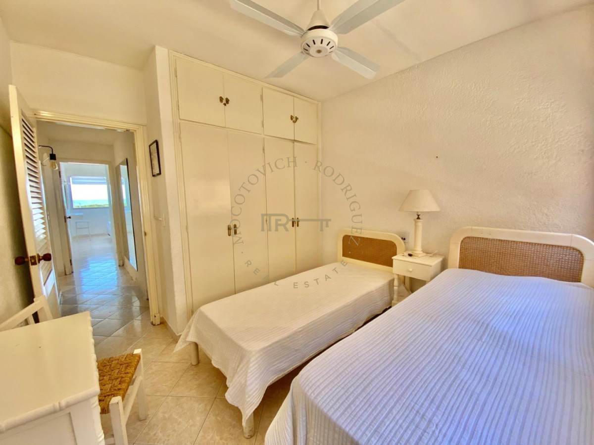 Apartamento ID.4255 - Apartamento frente al mar de dos dormitorios