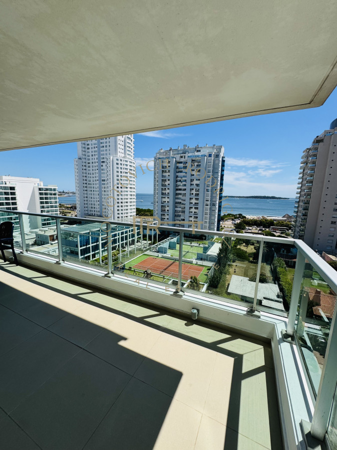 Apartamento ID.199 - Apartamento  Playa Mansa Alquiler temporal  2 dormitorios