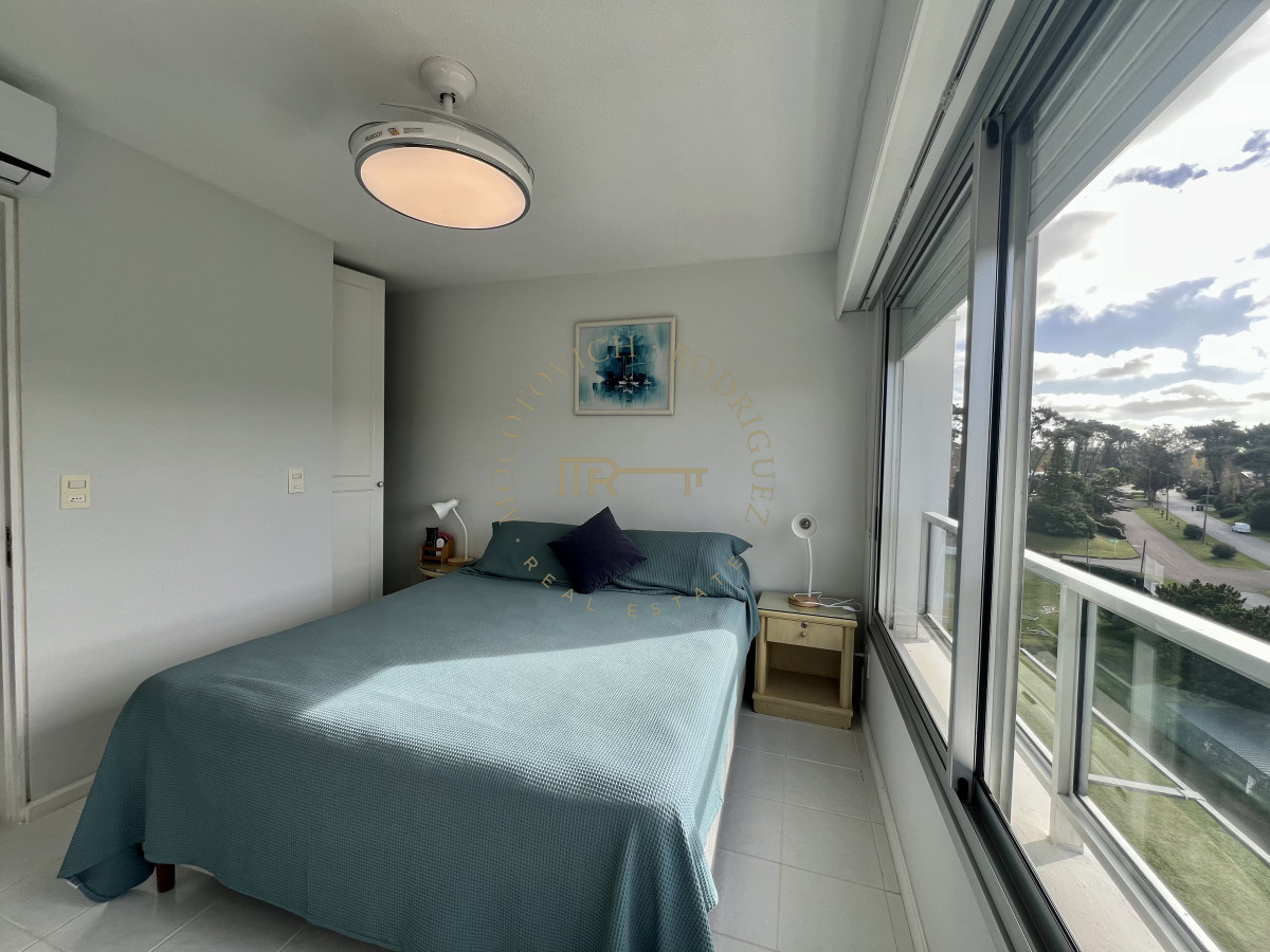 Apartamento ID.3268 - Apartamento 3 dormitorios en alquiler anual. Punta del este.