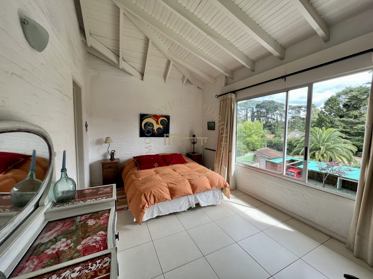 Apartamento ID.512 - Apartamento en alquiler anual . 2 dormitorios  - Punta del Este