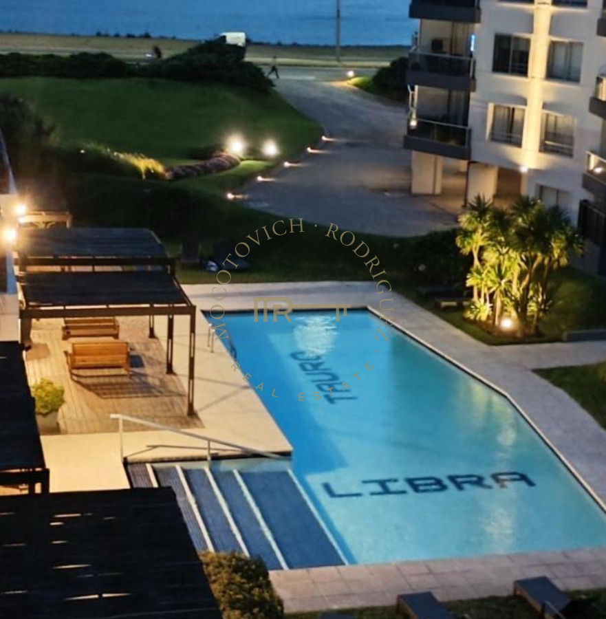 Apartamento ID.3143 - Alquiler de verano 2 dormitorios 2 baños Pinares frente al mar.  Punta del Este. 2026 