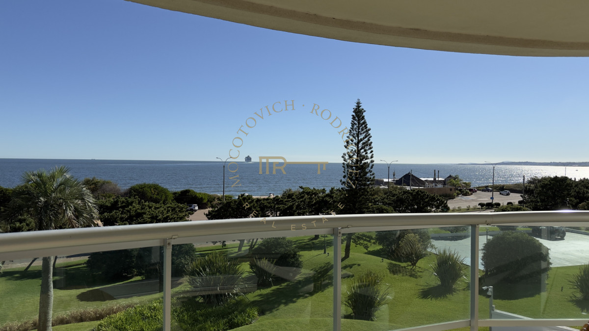Apartamento ID.2403 - Aquarela 3 dormitorios y dep. de servicio en alquiler temporal 2026 Punta del Este.-