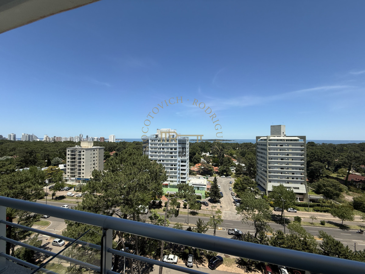 Apartamento ID.82 - Greenlife.  2 dormitorios en suite venta y alquiler - Punta del Este 2026