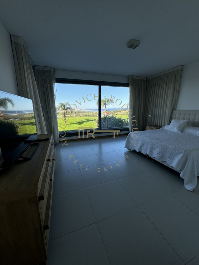 Apartamento ID.2842 - Tiburón Terrazas en venta 3 dorm y dep. 