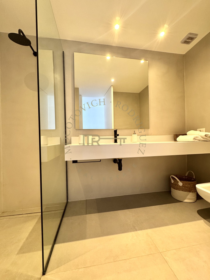 Apartamento ID.4087 - Apartamento de tres dormitorios y dependencia 