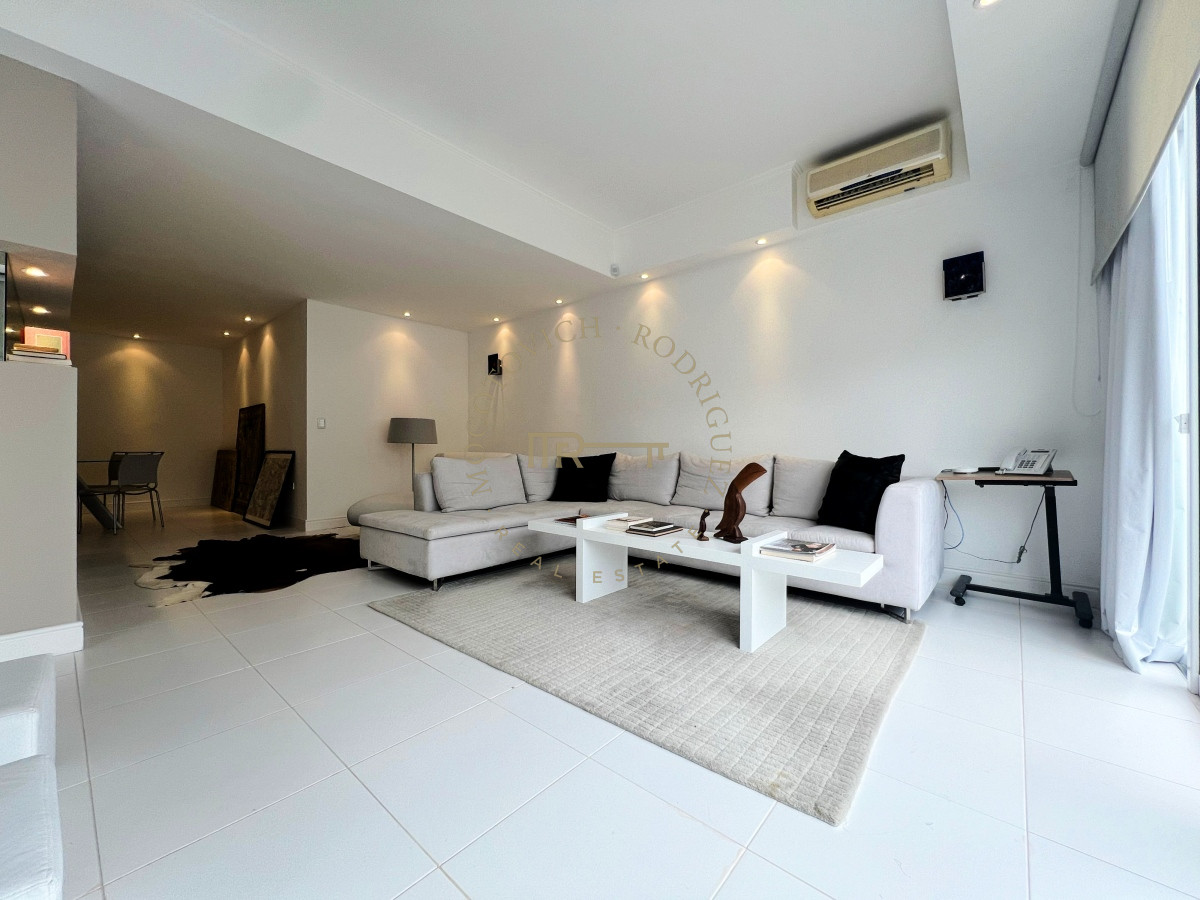 Apartamento ID.2379 - Espectacular apartamento en venta 6 dormitorios, barbacoa y loft en la brava. Vista al mar.-
