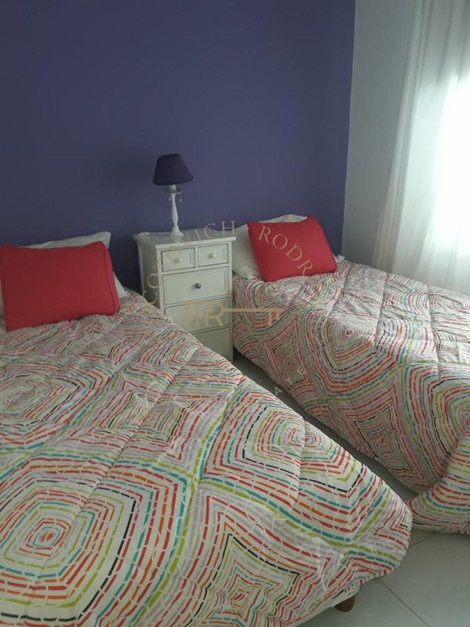 Apartamento ID.3143 - Alquiler de verano 2 dormitorios 2 baños Pinares frente al mar.  Punta del Este. 2026 