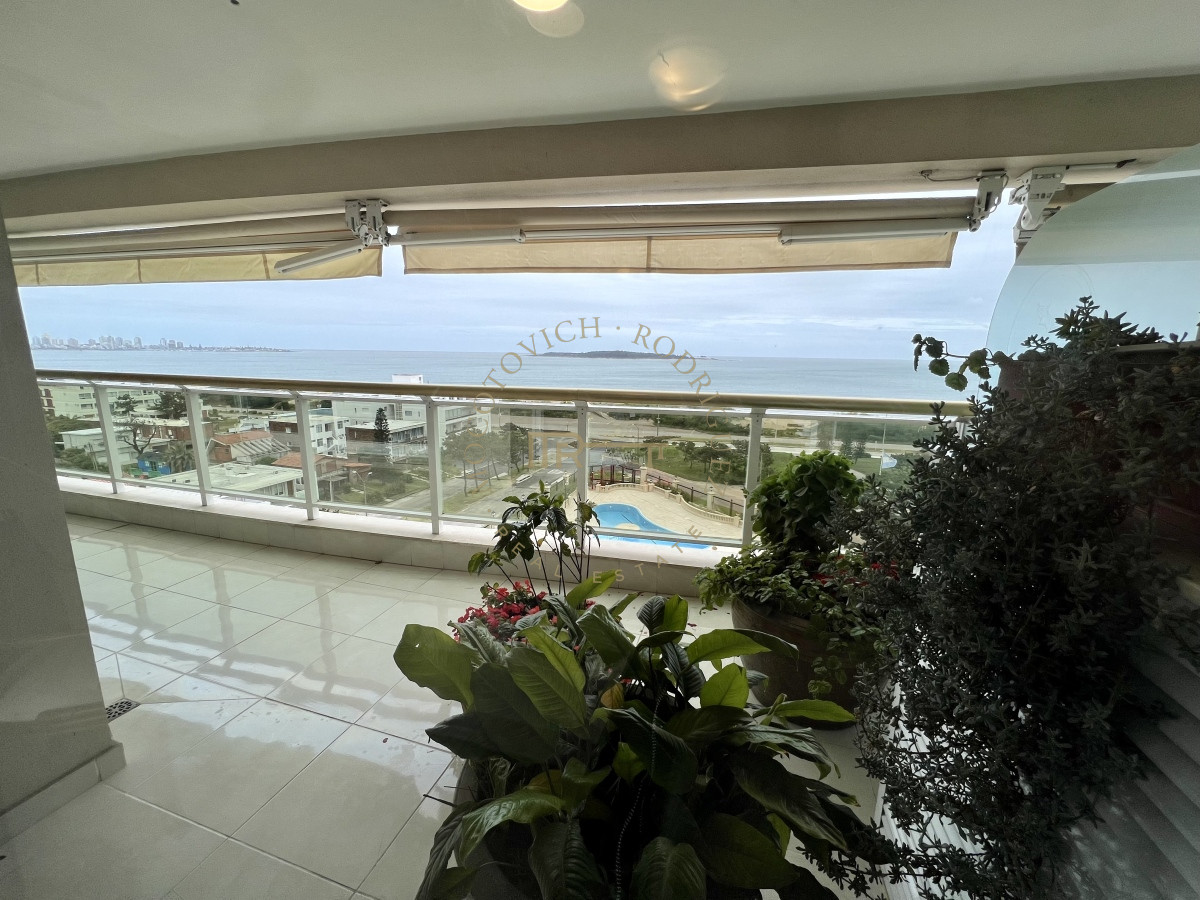Apartamento ID.2390 - Alquiler anual - invernal 3 dormitorios Le jardin Punta del Este 