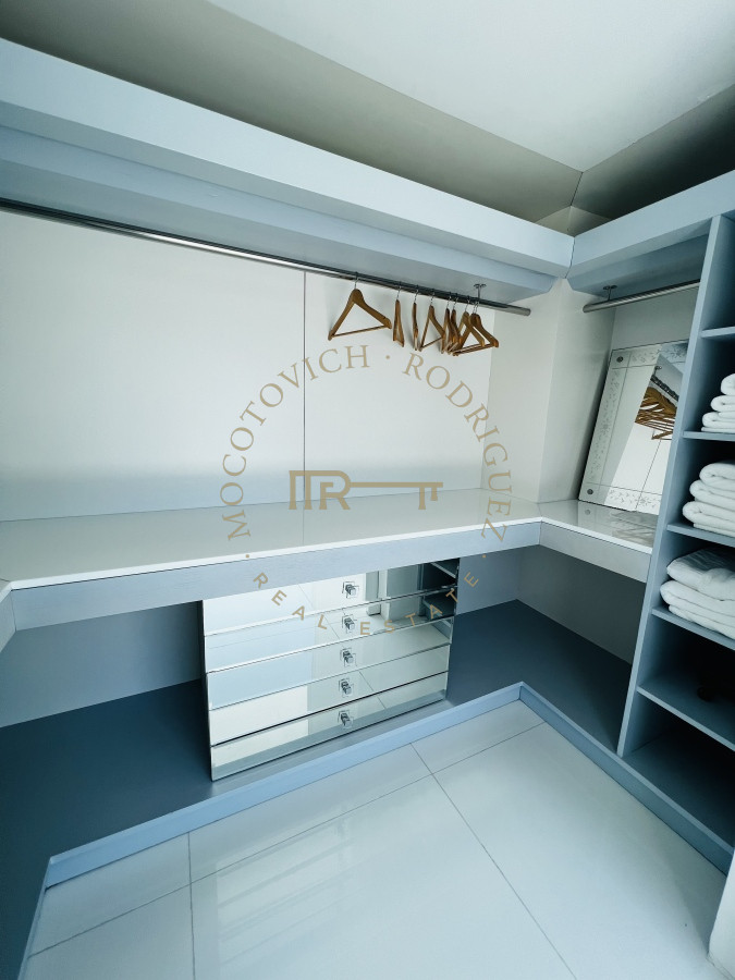 Apartamento ID.2377 - Exclusivo apartamento en venta  de categoría con 4 suites. Vista al mar 