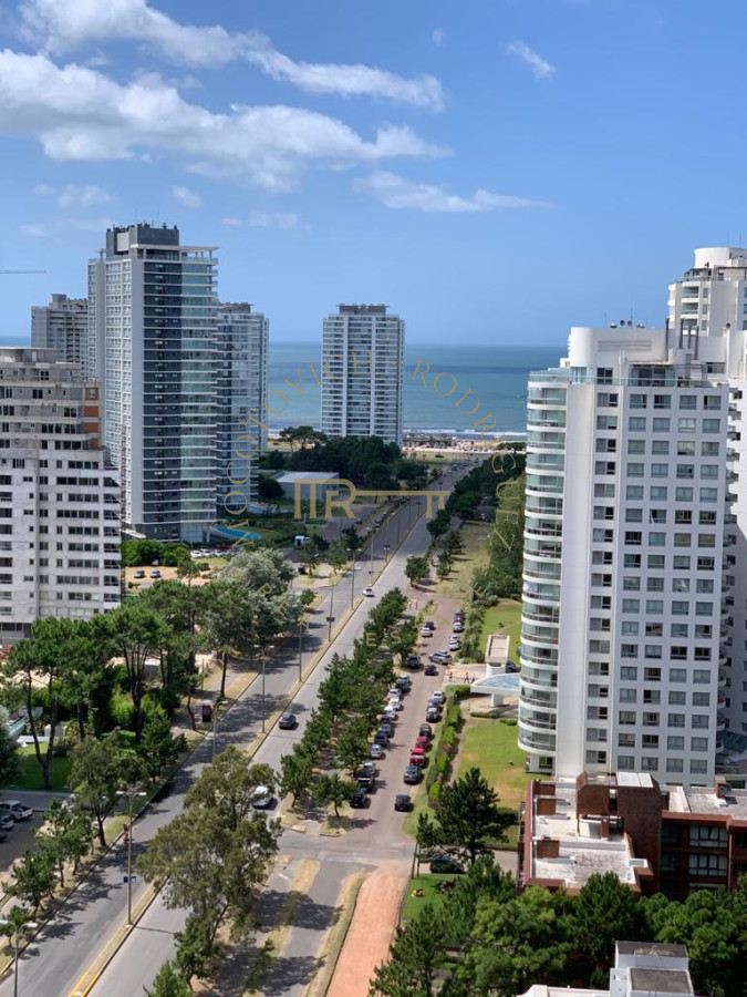 Apartamento ID.3200 - Alquiler de apartamento de 3 dormitorios