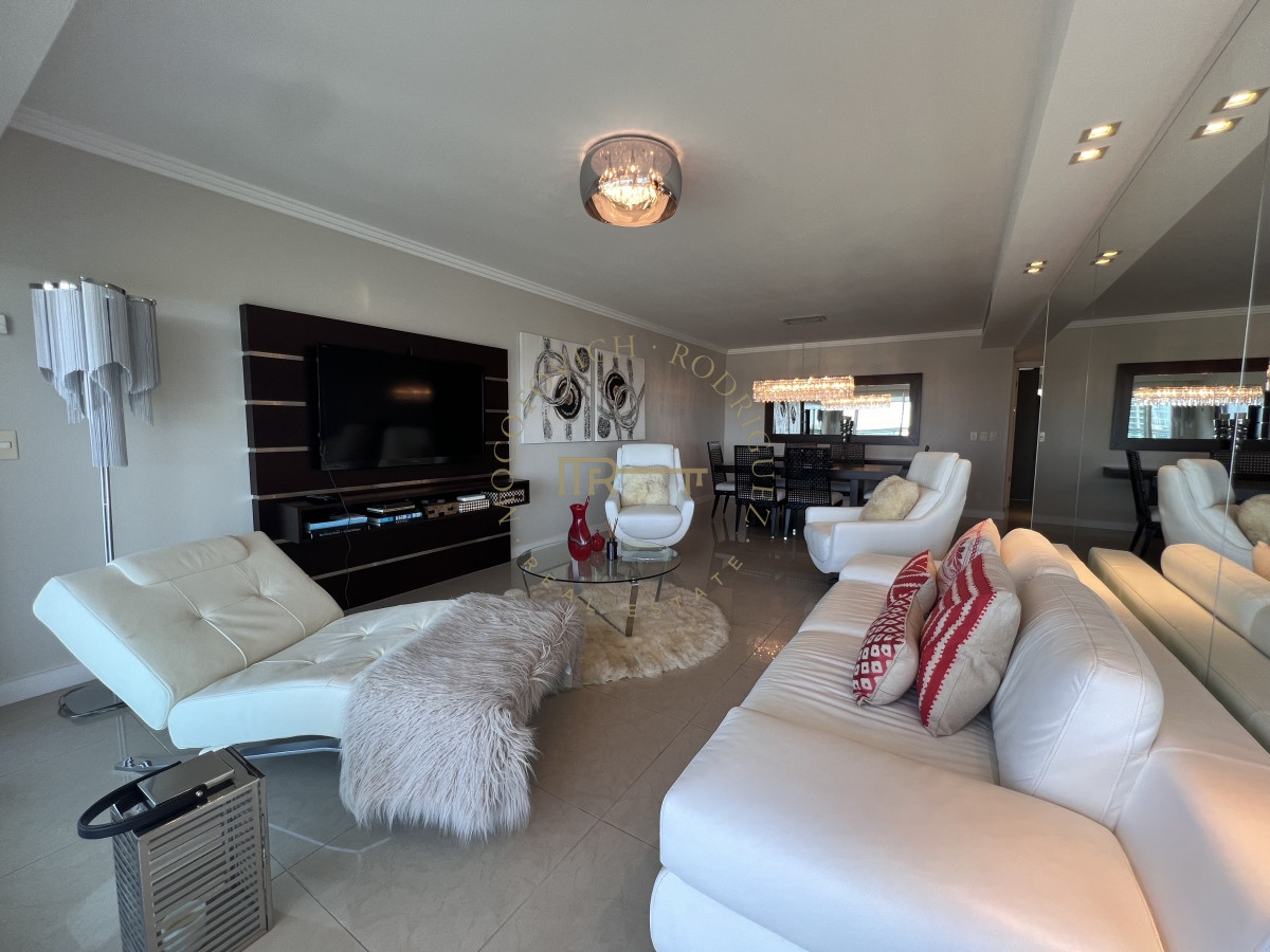 Apartamento ID.23 - Aquarela apartamento en alquiler 2 dormitorios - Playa Mansa Punta del Este