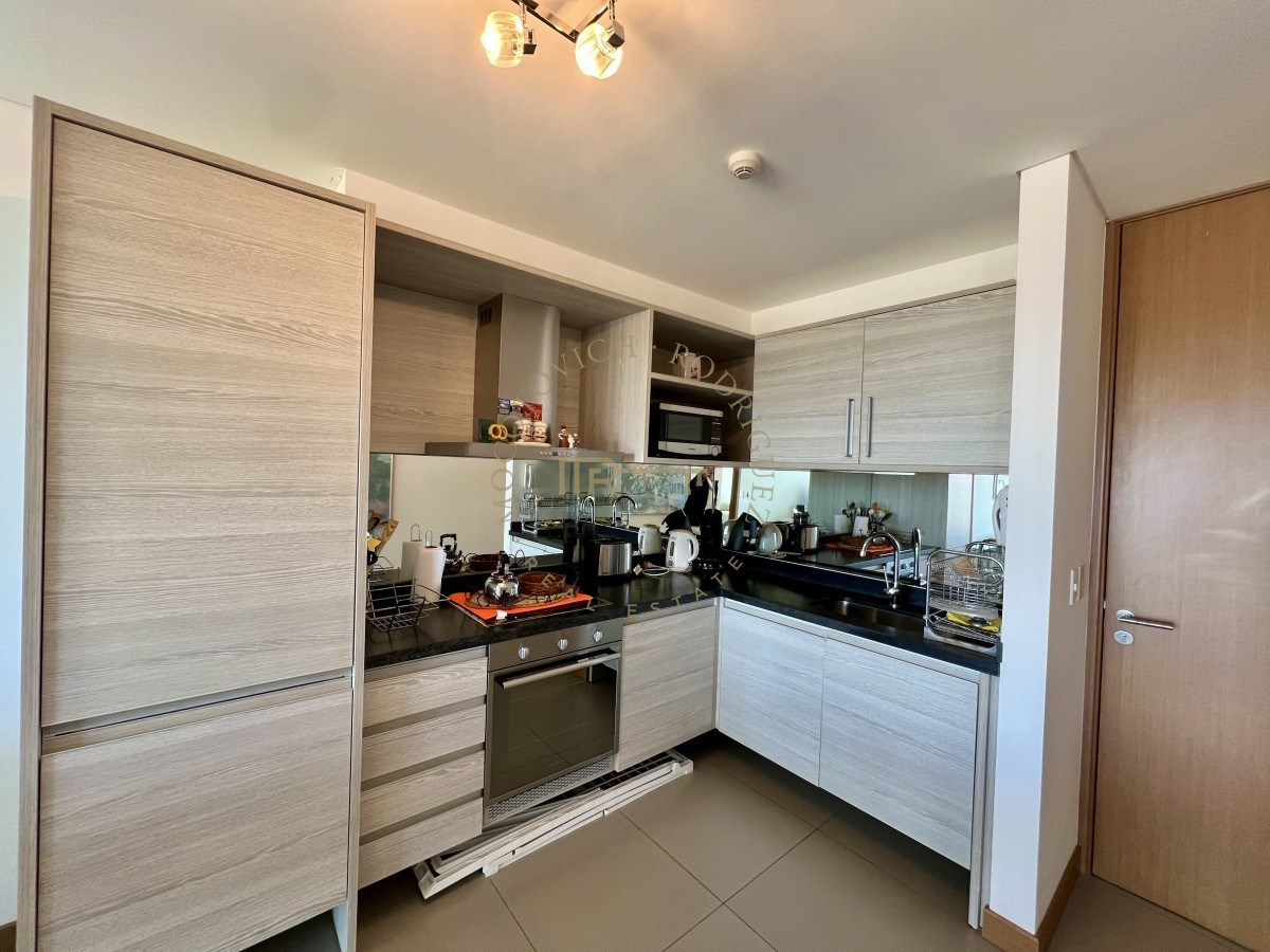 Apartamento ID.2924 - Alquiler temporada apartamento de 1dormitorios y 1 baño vista directa al mar.