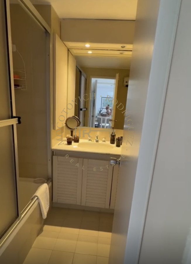 Apartamento ID.3745 - Alquiler de verano. 1 dormitorio, vista al mar, servicio de playa en brava. 