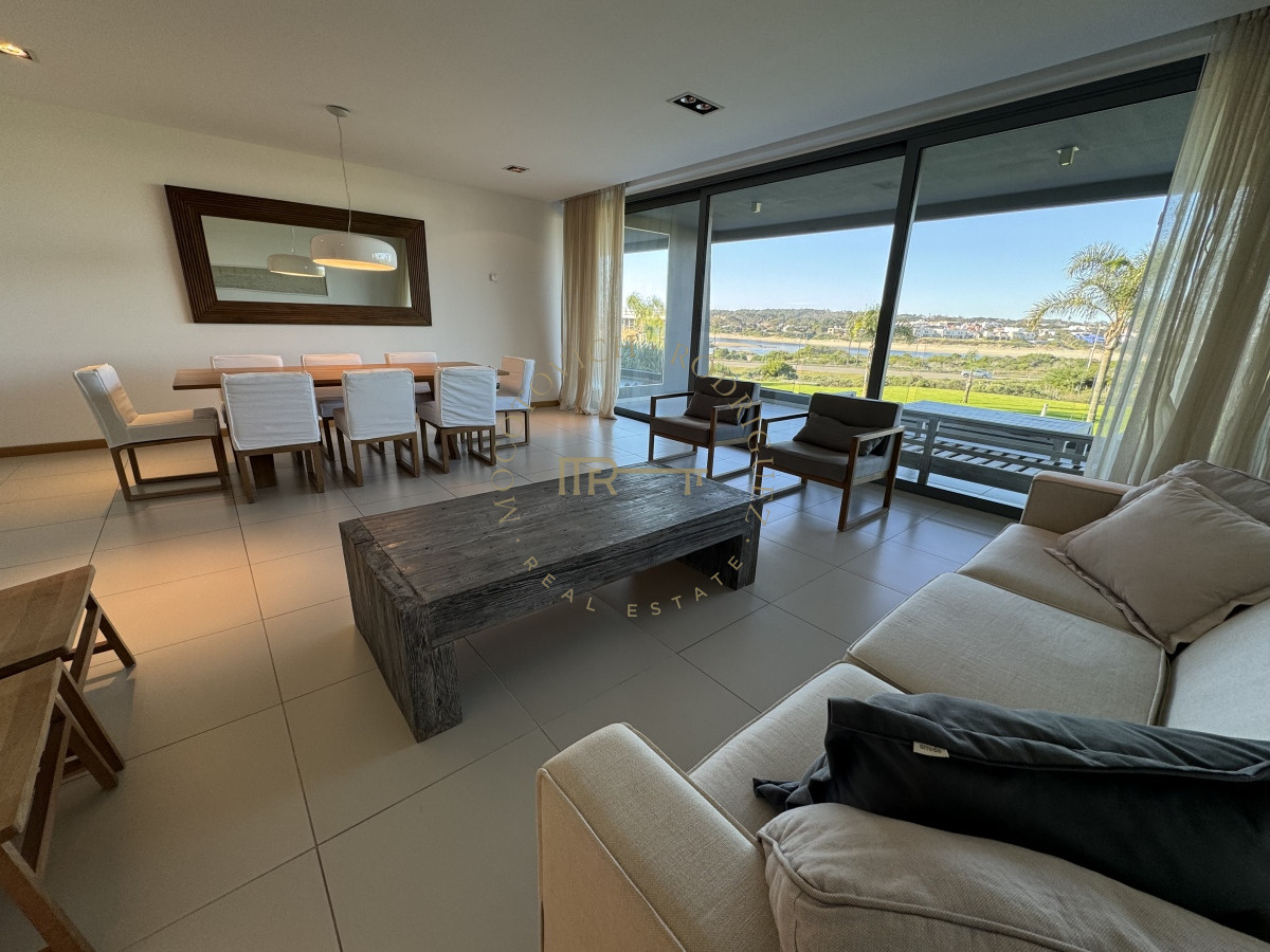 Apartamento ID.2842 - Tiburón Terrazas en venta 3 dorm y dep. 