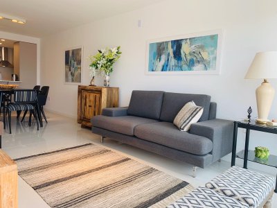ALQUILO ANUAL APARTAMENTO 2 DORMITORIOS PUNTA DEL ESTE BRAVA TODOS LOS SERVICIOS