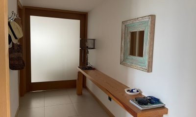 Alquiler anual y venta exclusiva unidad de categoría en primera linea al mar