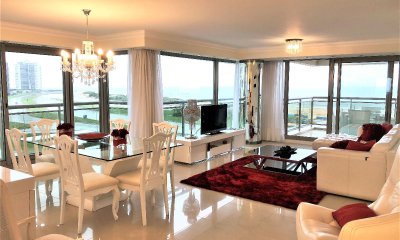 Apartamento en alquiler temporal  4 dormitorios Imperiale - Playa Brava Punta del Este