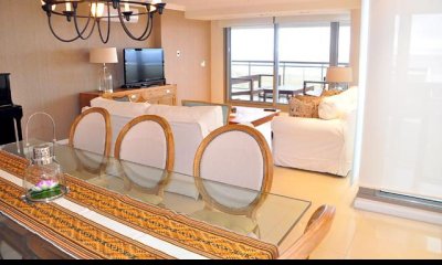 Apartamento en venta 4 dormitorios - Playa Brava- Punta del Este