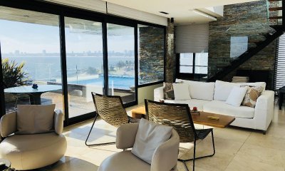 Puerto, exclusivo apartamento en venta 4 dormitorios, piscina. Punta del Este.