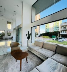 Apartamento   Playa Brava en venta