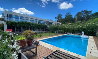 Apartamento en venta 5 dormitorios  Punta Ballena  Punta del Este
