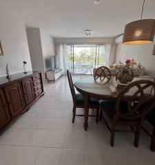 Apartamento de 3 dormitorios en venta