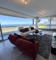 Esquinero de dos suite y dependencia