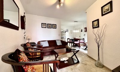 Apartamento en venta 1 dormitorio frente a la playa. Punta del Este.