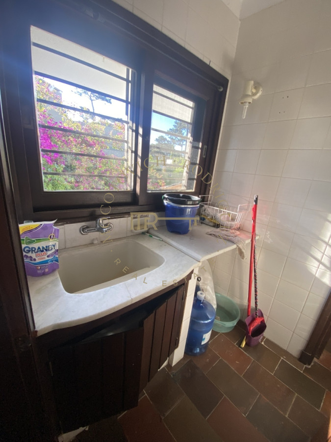 Casa ID.2441 - Casa en venta de 4 dormitorios en Punta del Este 