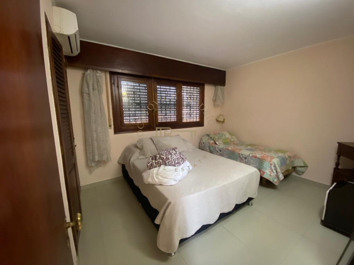 Casa ID.1898 - Venta y alquiler Casa en inmejorable ubicación 