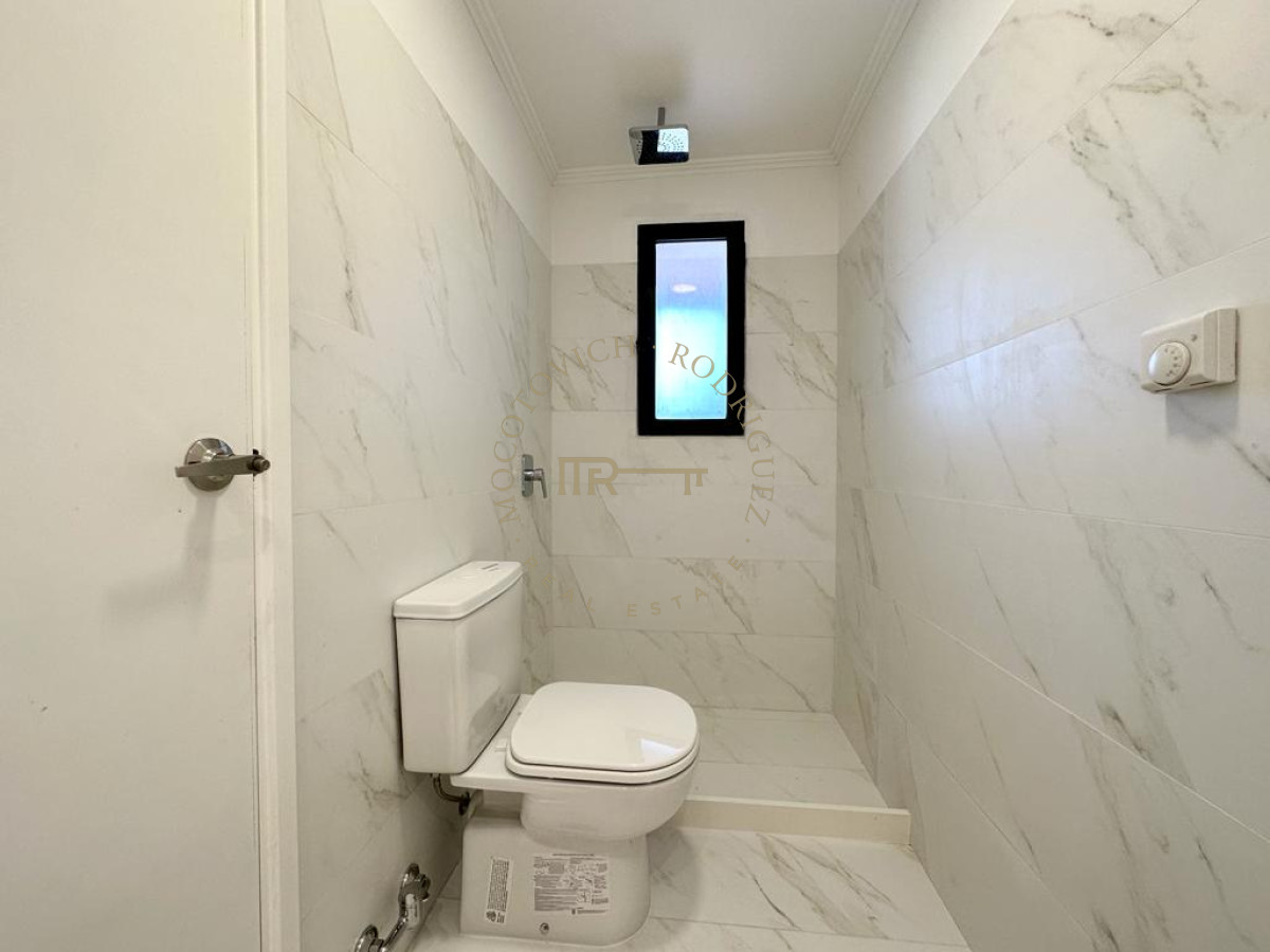 Casa ID.2322 - Casa en Barrio Privado 5 dormitorios venta 