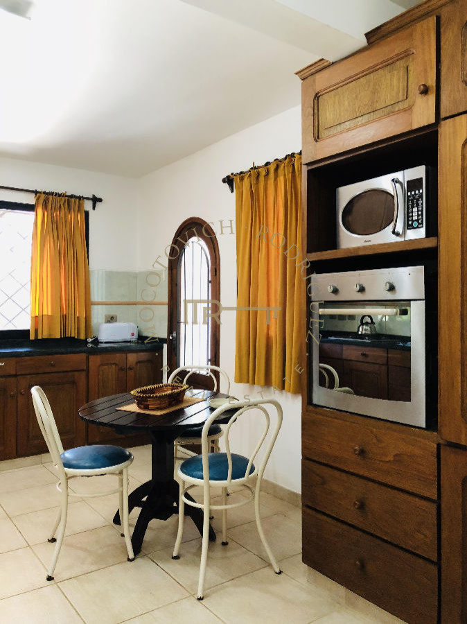Casa ID.209 - Casa en venta 4 dormitorios. Piscina . Paradas - Playa Mansa.