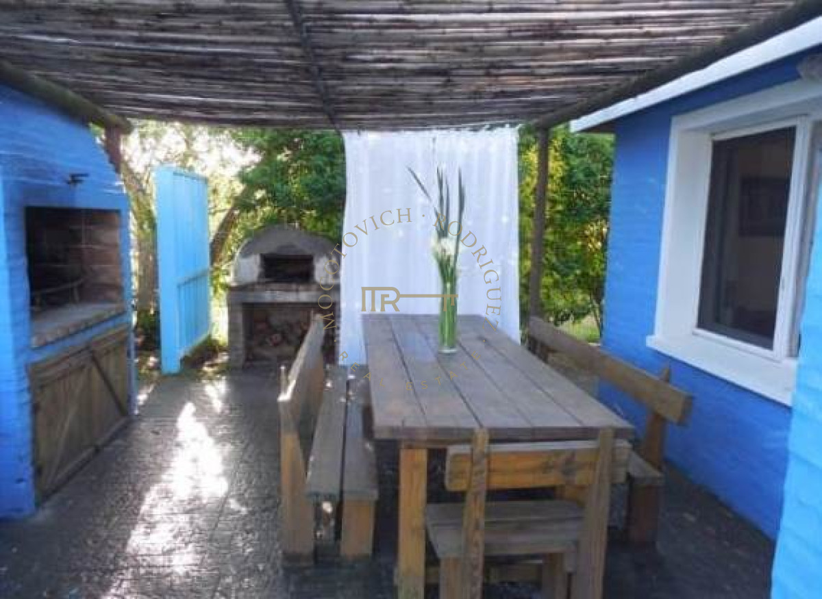 Casa ID.1026 - En alquiler y venta casa en la barra 3 dormitorios