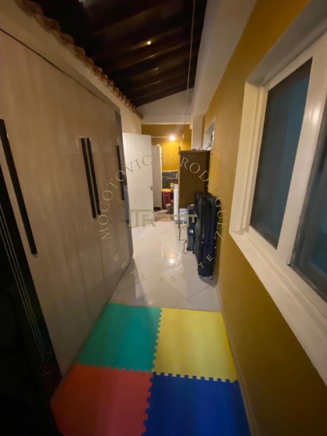 Casa ID.1898 - Venta y alquiler Casa en inmejorable ubicación 