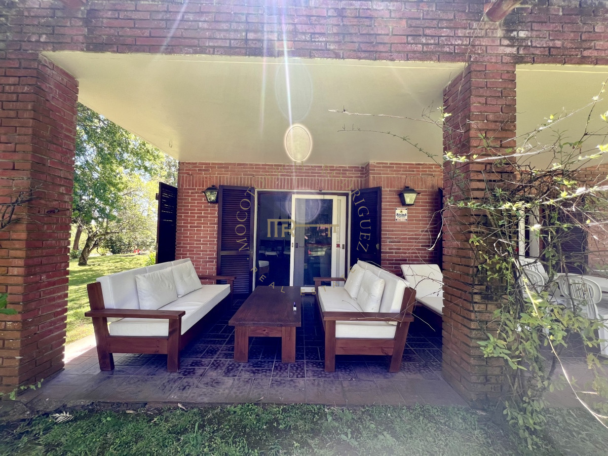 Casa ID.2442 - Casa en alquiler 4 dormitorios Punta del Este 
