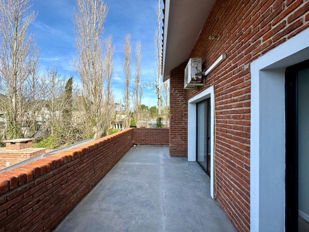 Casa ID.2322 - Casa en Barrio Privado 5 dormitorios venta 