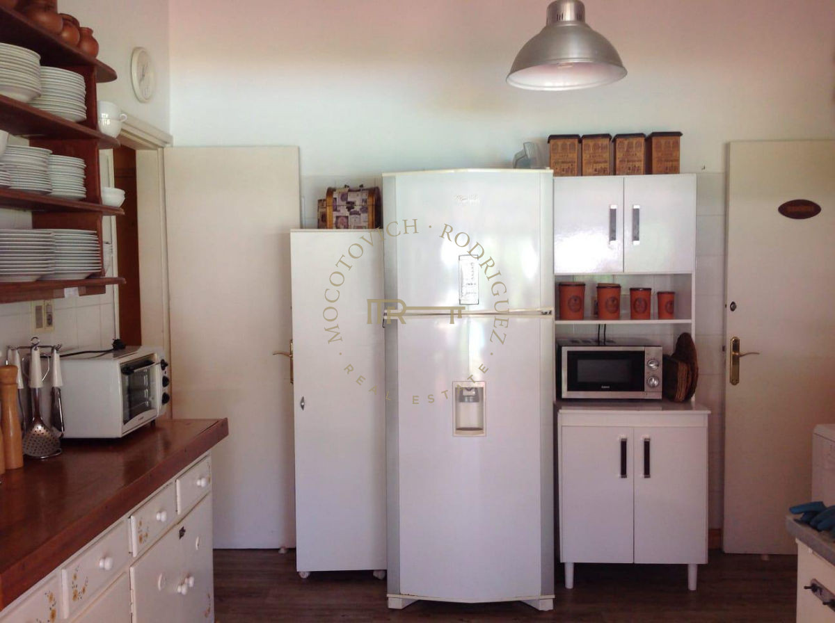 Casa ID.380 - Casa en alquiler temporal con piscina. 4 dormitorios - Paradas- Punta del Este