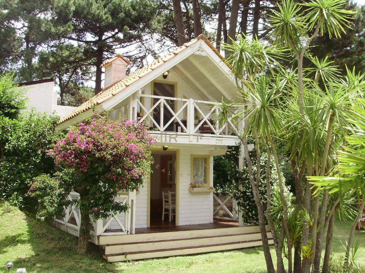 Casa ID.380 - Casa en alquiler temporal con piscina. 4 dormitorios - Paradas- Punta del Este