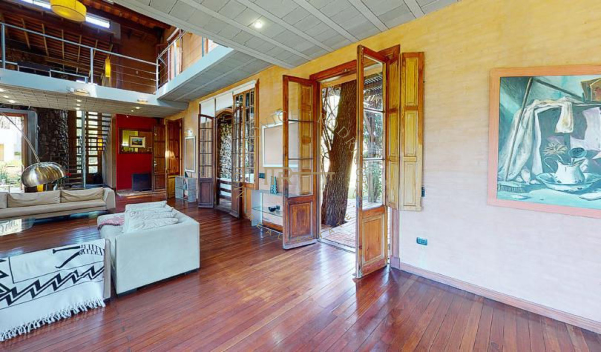 Casa ID.415 - Casa en venta 5 dormitorios  - Barrio cerrado Punta del Este