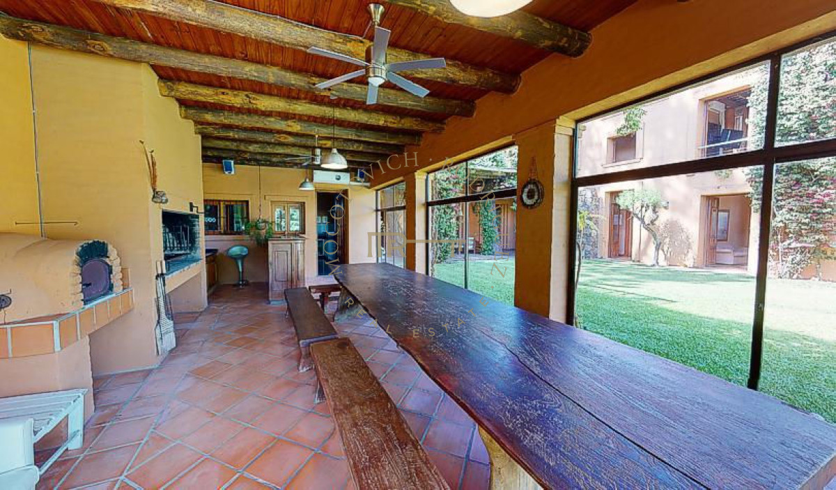 Casa ID.415 - Casa en venta 5 dormitorios  - Barrio cerrado Punta del Este